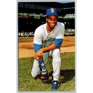 Postcard Ken Griffey Jr. 24 Seattle Mariners Outfield Baseball MLB 1991 Colla